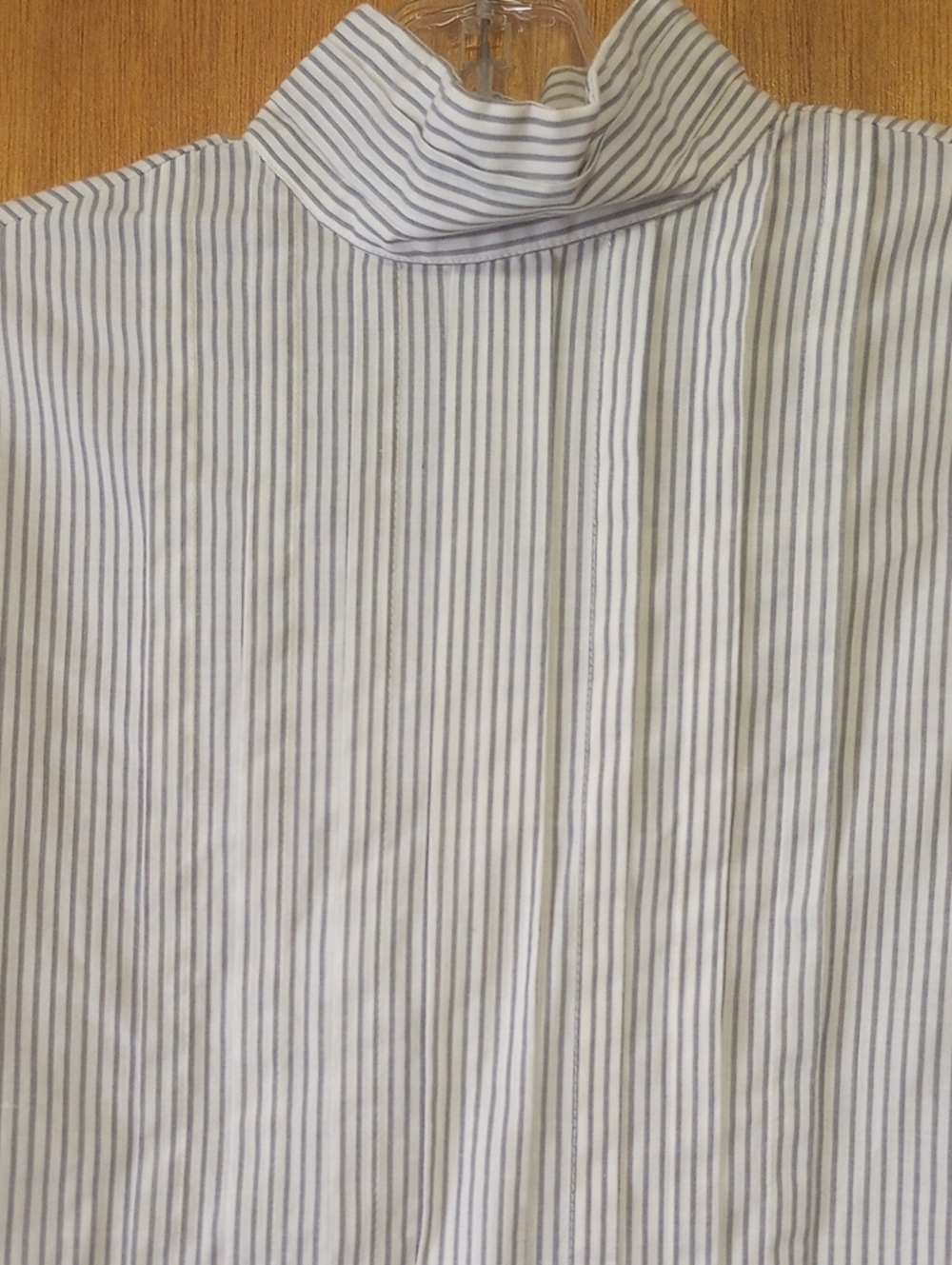 Katelyn Court Classic Traditional Pleated Striped Cotton & Polyester Vtg Blouse